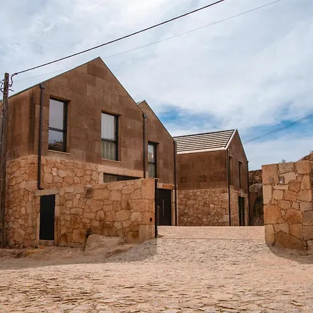 - Maria Alva * 马里亚尔瓦