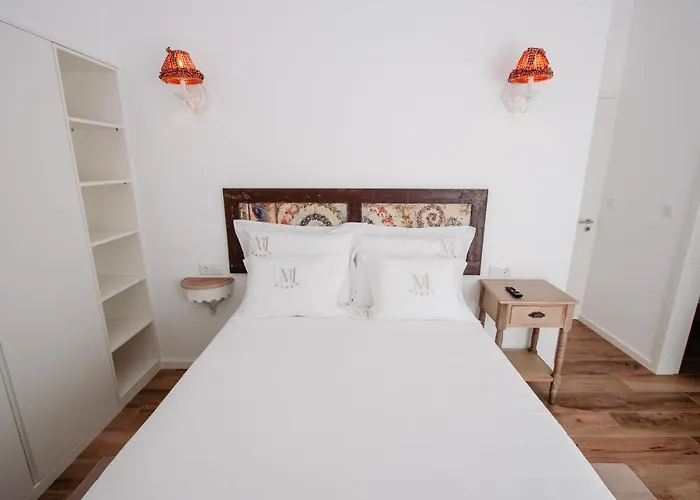 - Maria Alva Marialva